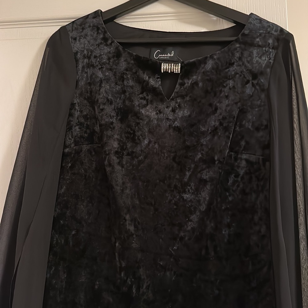 Black velvet dress with chiffon long sleeves,length 36 inches,pit-pit 19 inches